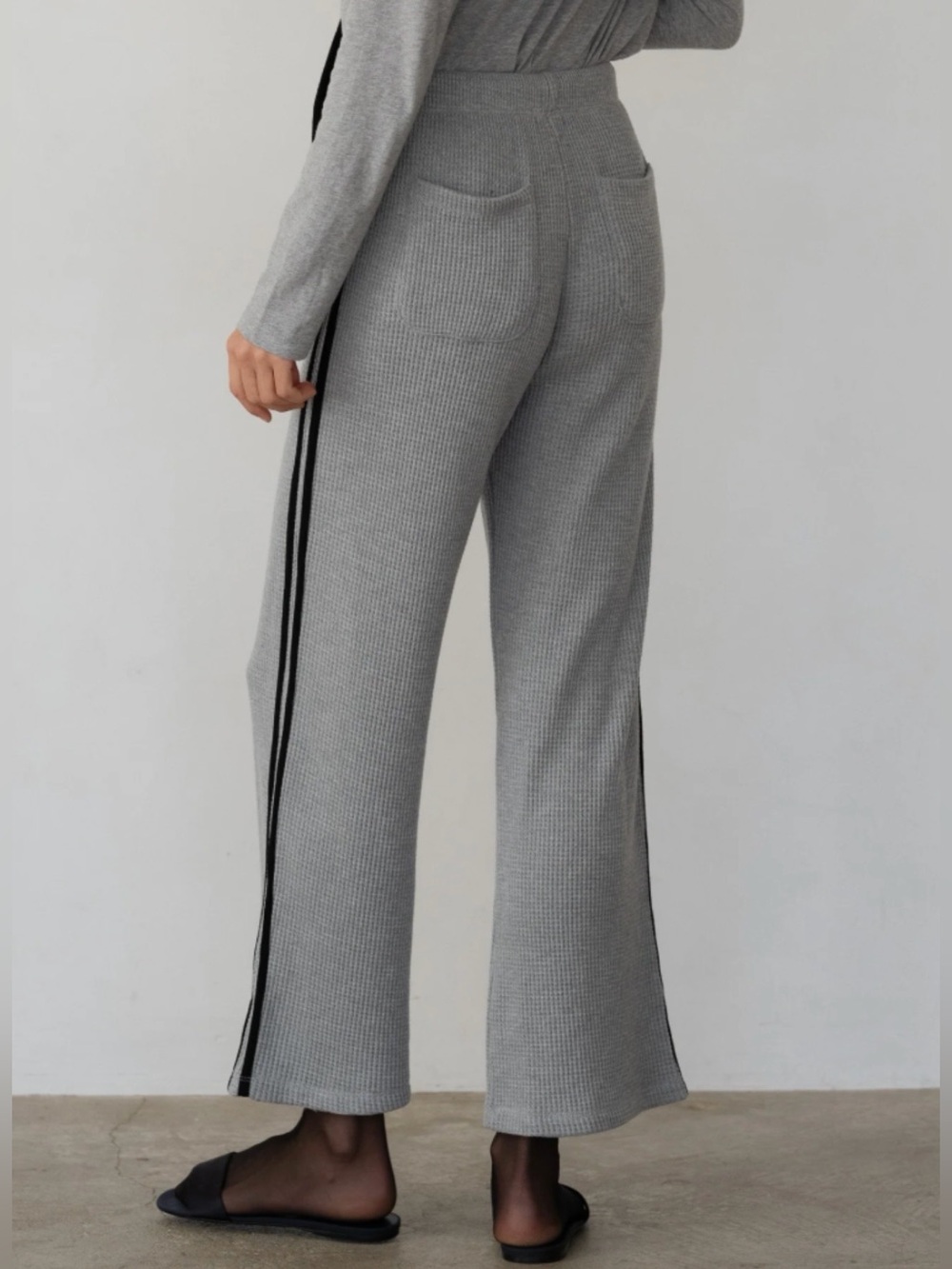 DONNI. Gray Wide-Leg Knit Pants with Side Stripe - Picture 2 of 4